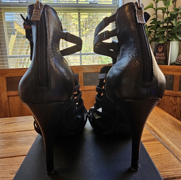 BCBGeaneration leater heel - Picture 2 of 8